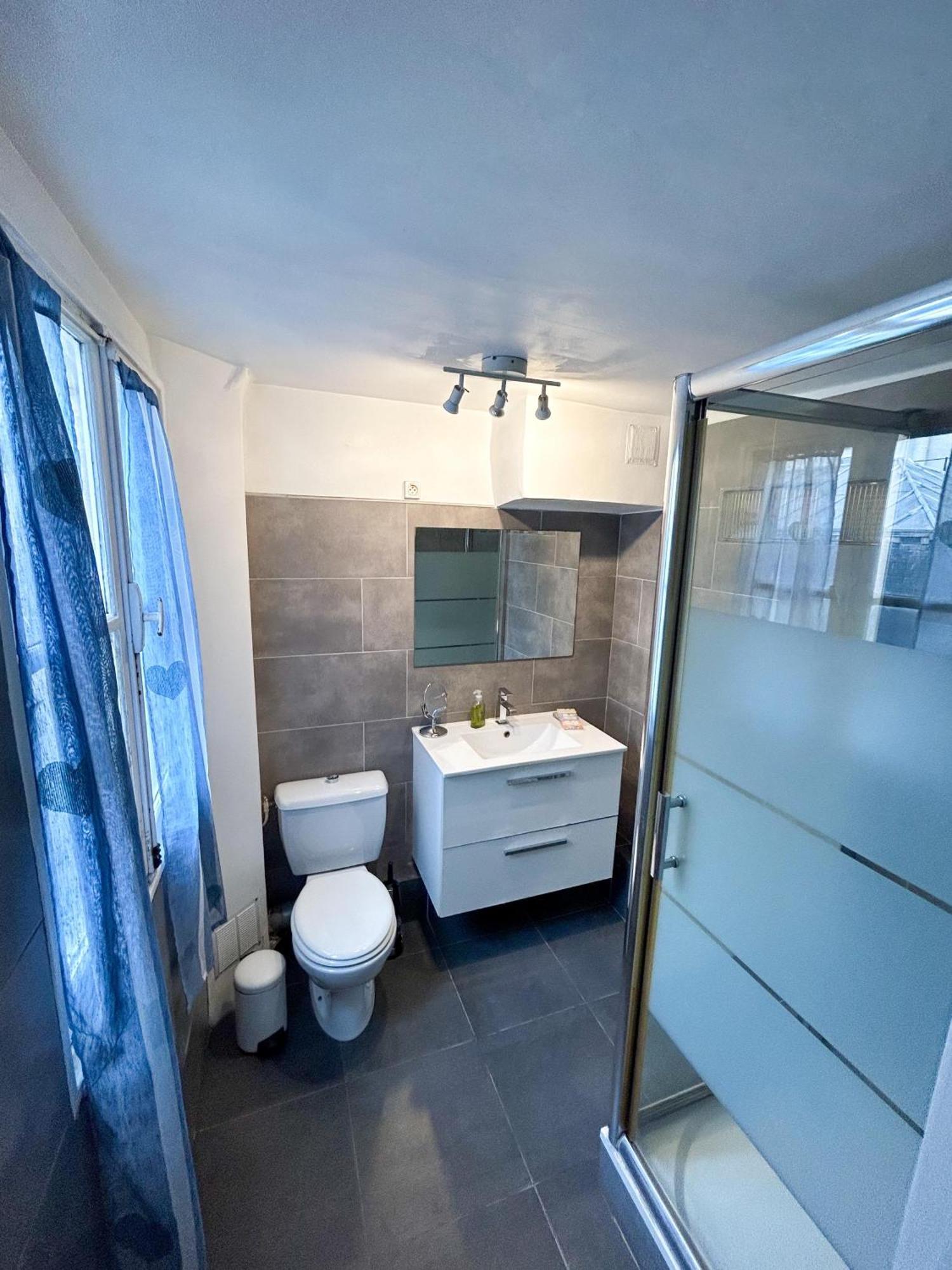Spacious Apartment In Montparnasse Paris Eksteriør billede